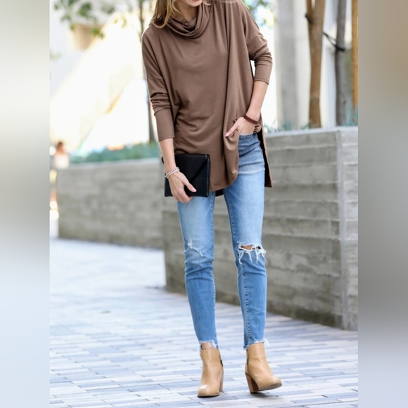 #192 🛑XL  Cowl Neck Long Sleeve Hi-Low Top - Picture 7 of 7